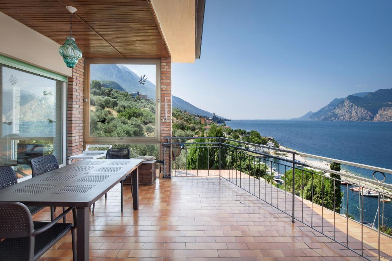 Apartment Windows On The Lake Malcesine Exterior photo